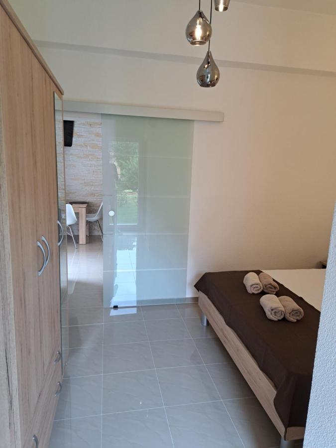 Apartman Polegubic Biograd Na Moru Exterior foto